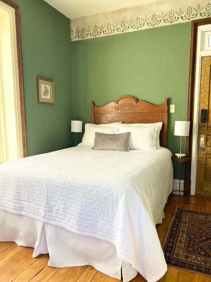 The Woodbridge House Hotel Kingsville Eksteriør billede